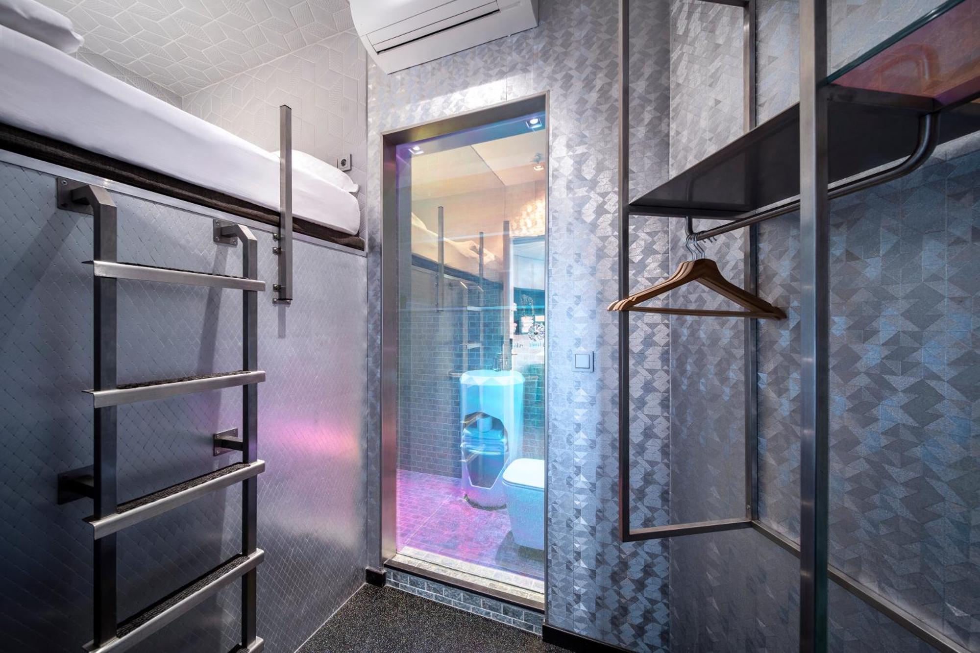 Diamond Capsule Amsterdam South